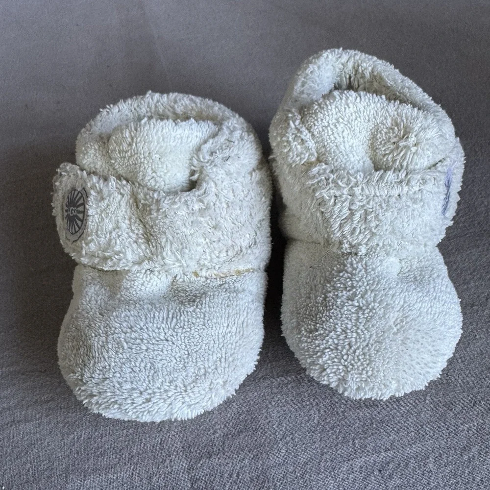Size 2/3 - UGG Gray Suede Classic Unisex Baby Bootie Slippers Ankle